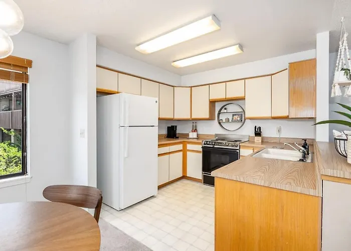 Mid-century Mtn Apartment Flagstaff